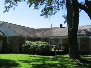 111 Willow St, Beaufort, NC 28516