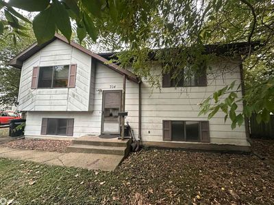 704 E Madison St, Mount Pleasant, IA, 52641