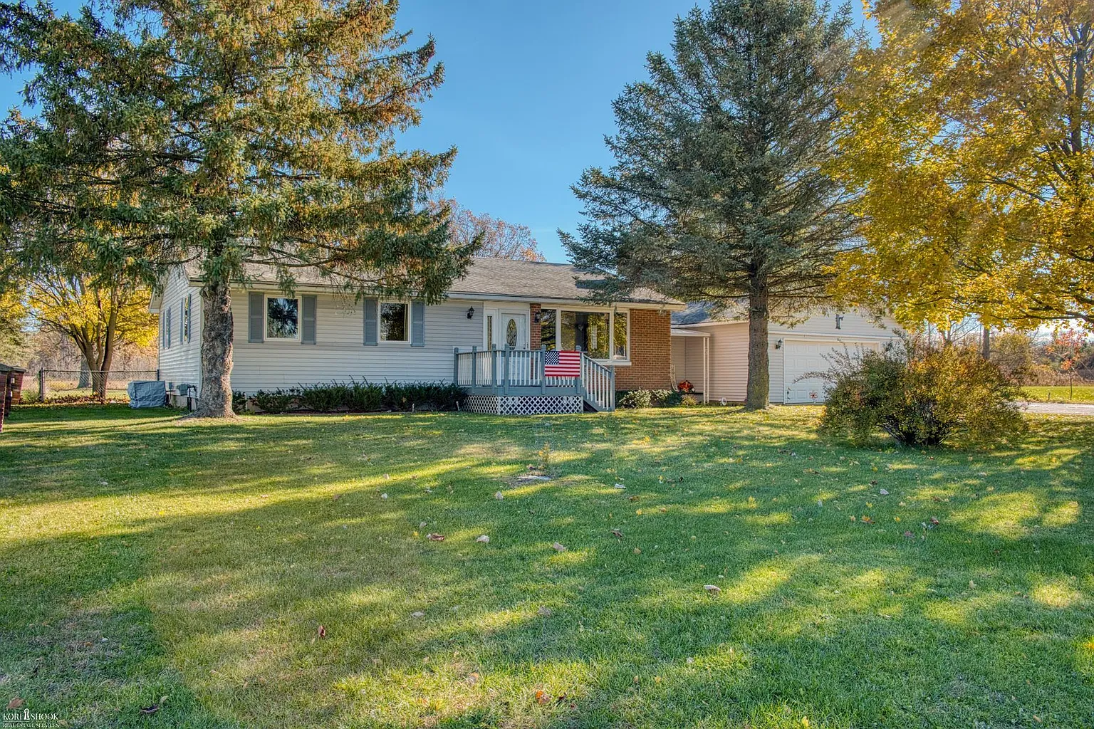 200 N Dutcher St photo 1
