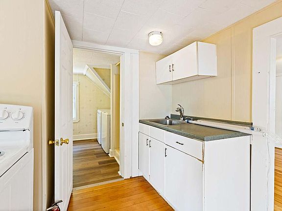 5th image of 516 Riverside Dr #2