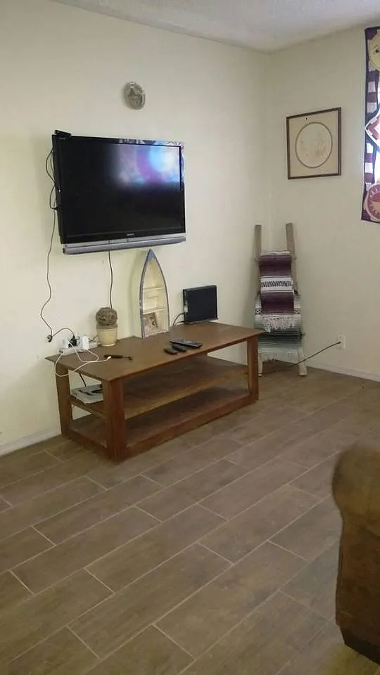 2 bed, 800 sqft, $1,300 — Photo 4