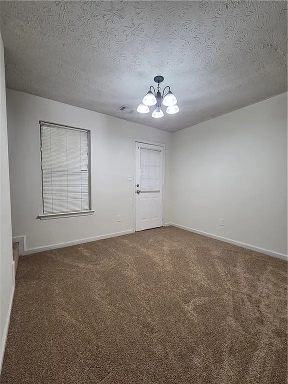 3 bed, 2.0 bath, 1188 sqft, $1,749 — Photo 4