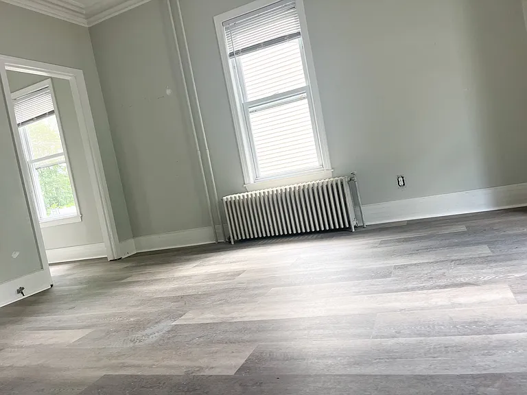 3 Warren St #3 — Photo 8
