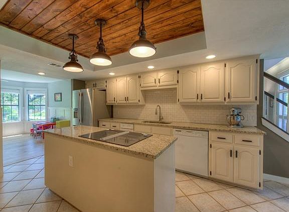 5th image of 10201 Holme Lacey Ln