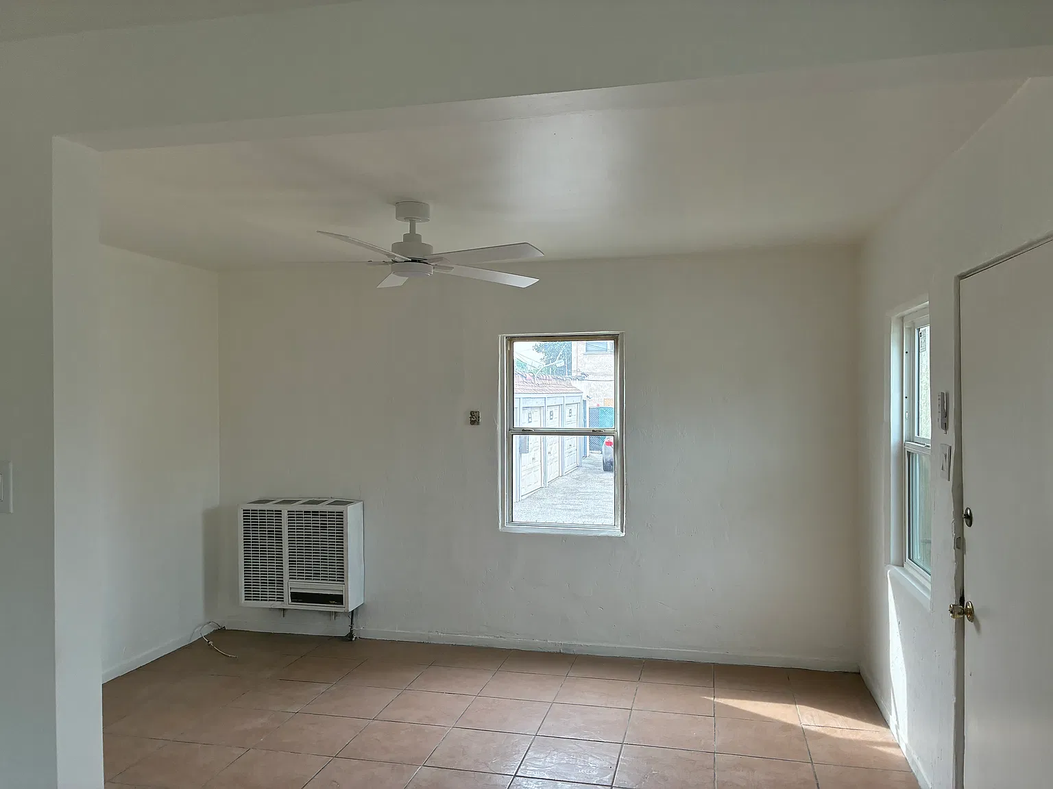 1 bed, 800 sqft, $1,675 — Photo 3
