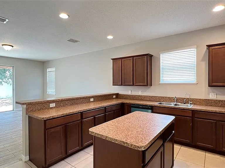 3840 Ryegrass St — Photo 14