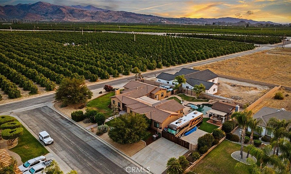 26487 Thacker Dr, Hemet, CA 92544 | Zillow