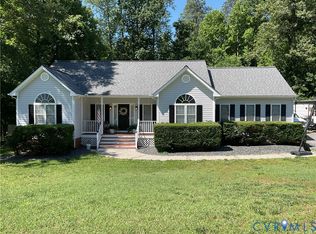 11919 Swift Crossing Dr, Midlothian, VA 23112