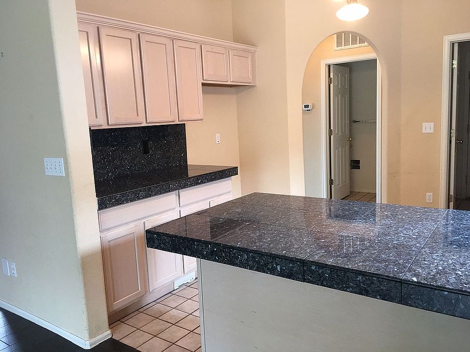 Spacious kitchen