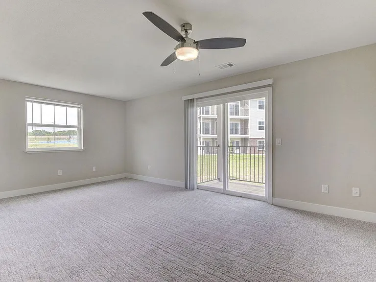 Dodson Pointe Apartment Homes — Photo 79