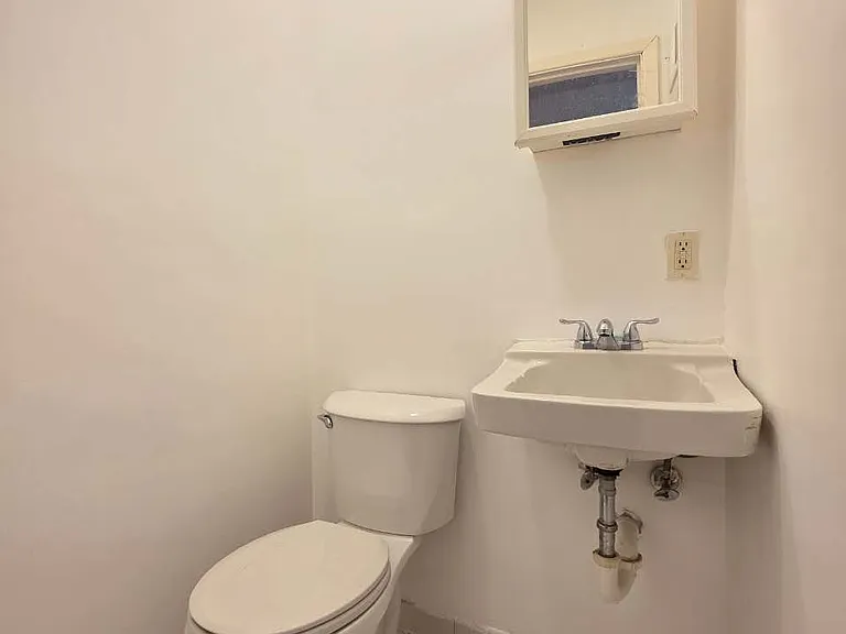 275 Skyline Dr — Photo 10