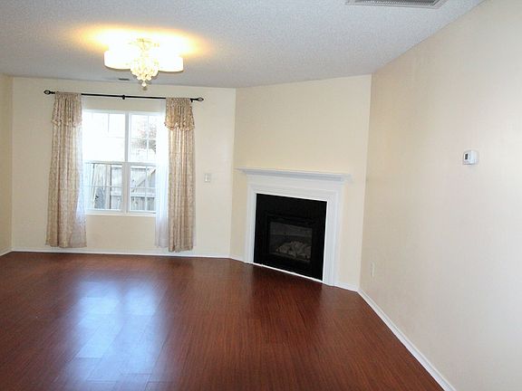 5th image of 4701 Rockport Dr
