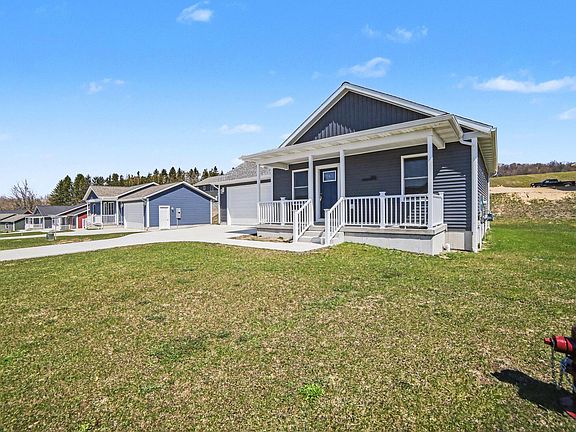 3rd image of 254 Stonecrest Dr