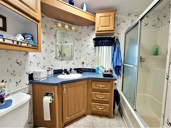 5th image of 11911 66th St #327