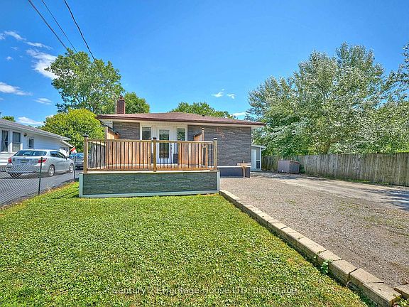 2nd image of 296 Rose Ave
