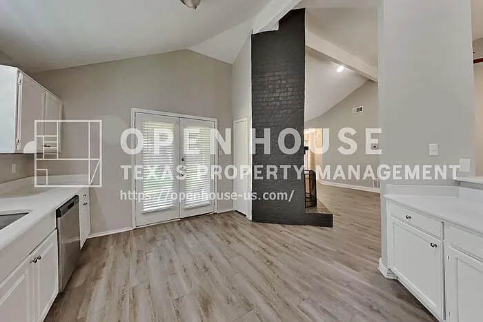 415 Lemon Dr — Photo 5