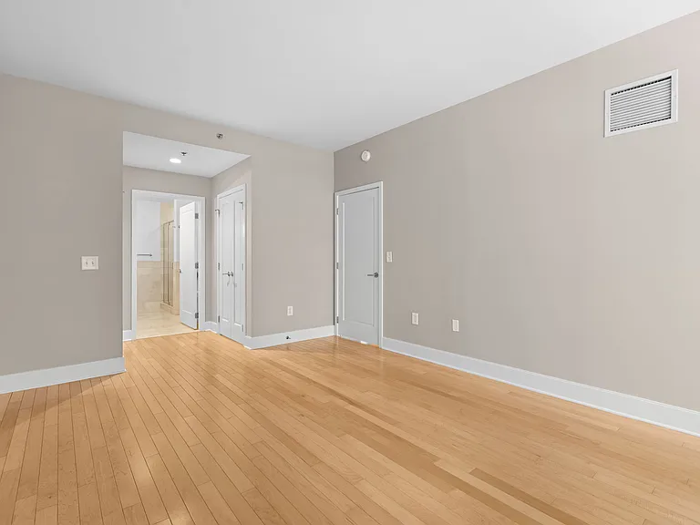 1125 Maxwell Ln #222 — Photo 11