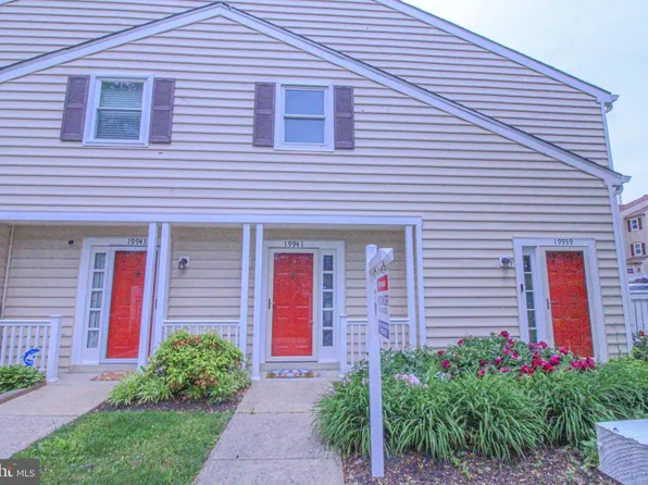 19941 Appledowre Cir #102, Germantown, MD 20876