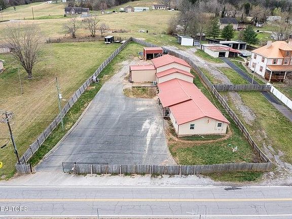 3rd image of 8145 Highway 131