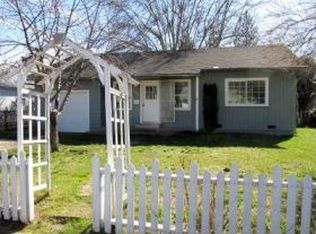 1207 SW K St, Grants Pass, OR 97526