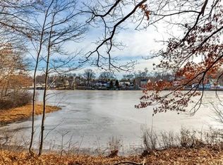 59 Fairview Ave, Peabody, MA 01960