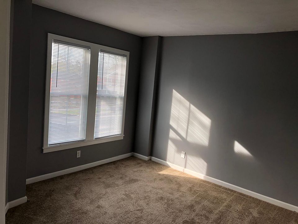 1st image of 401 E Main St #1W
