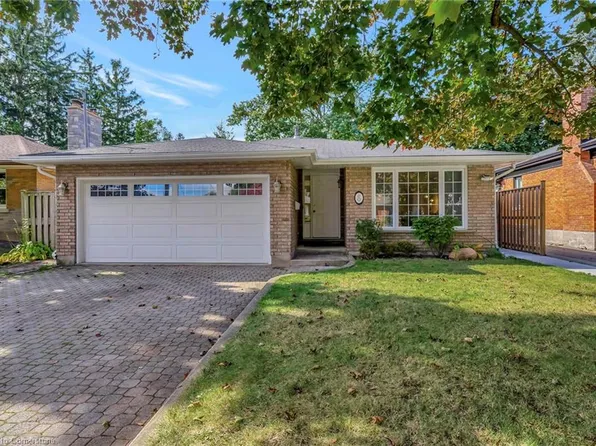 8 Lowell St S, Cambridge, ON N1R 5C7