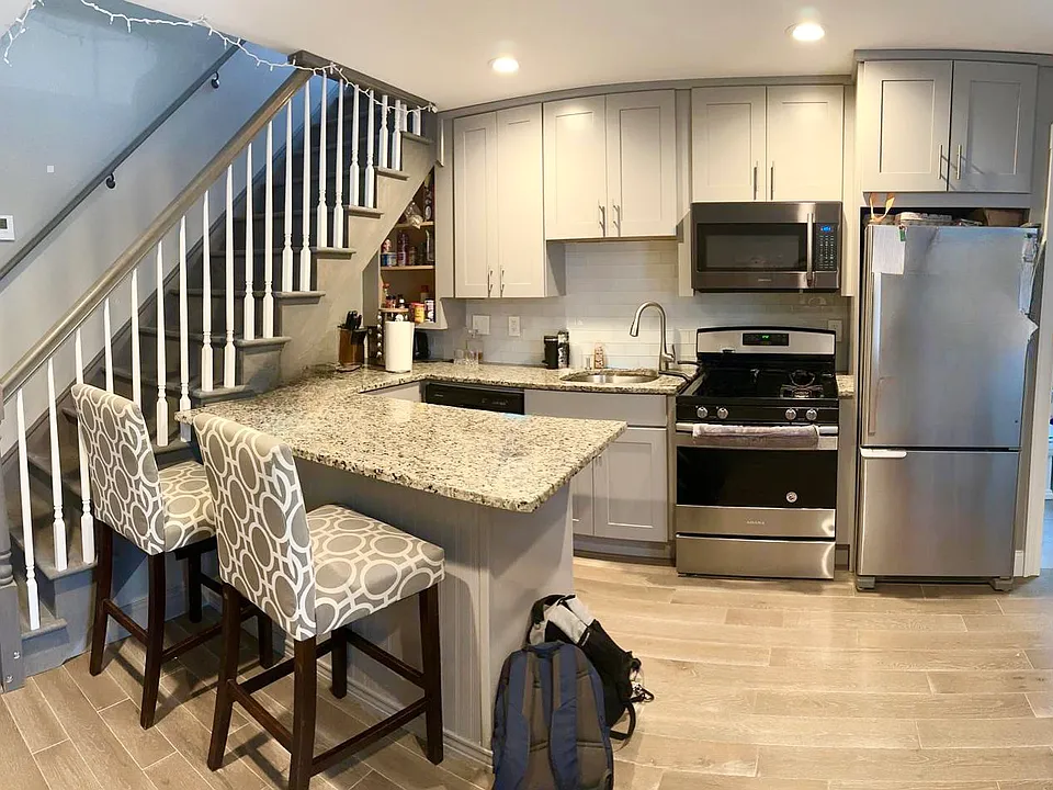 108 Union St #5