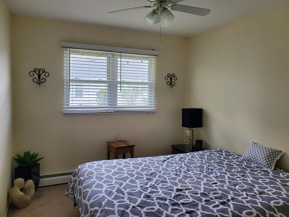 1st image of 2033 Yorktowne Blvd