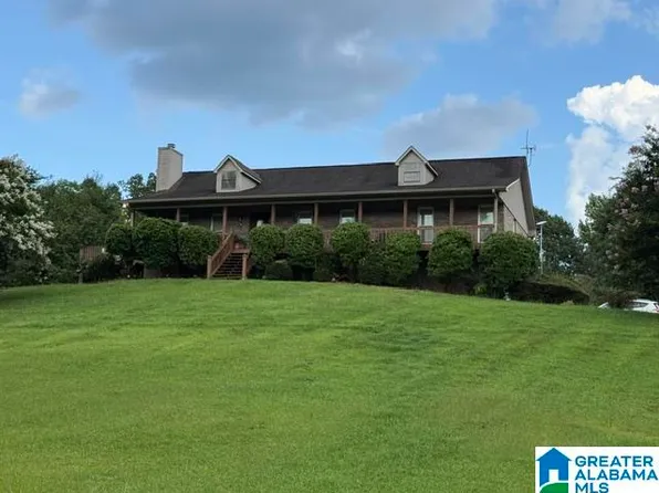 9590 River Ridge Ln, Bessemer, AL 35023