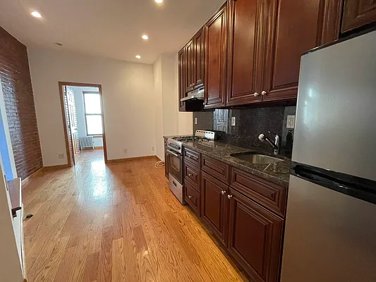 Rented by Best Apartments North Inc | media 13