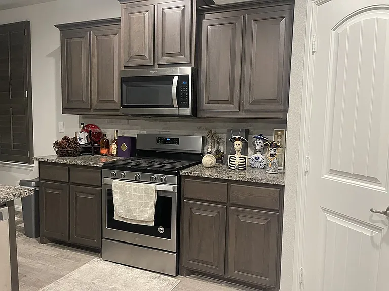 609 Viva Max Dr — Photo 6