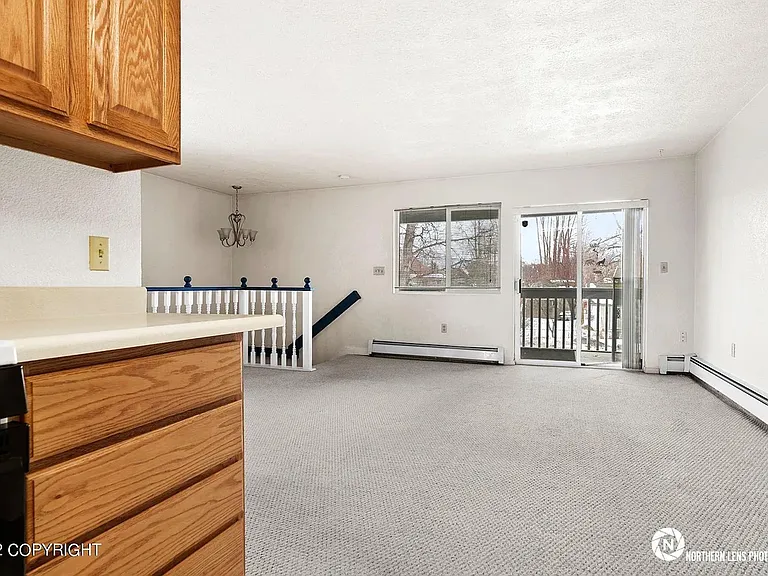 528 State St — Photo 1