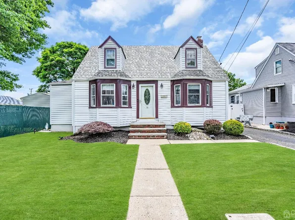 13 Yale Ave, Avenel, NJ 07001