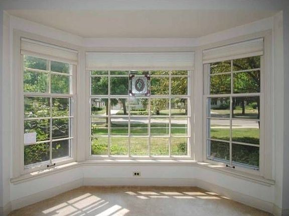 Classic Bay Window