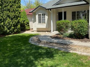 2672 S Stonehedge Dr, Nampa, ID 83686