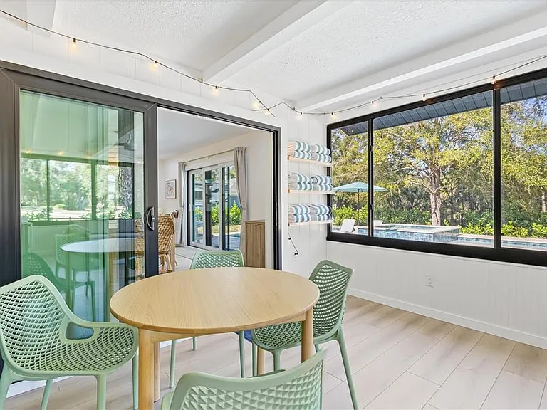 2641 Hyde Park St — Photo 30