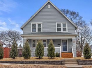 623 S Grand Ave, Waukesha, WI 53186