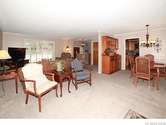 2nd image of 925 Sandstone Dr