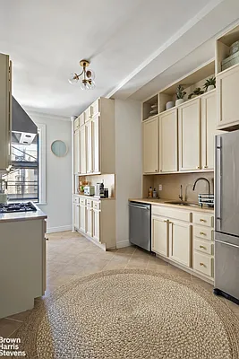 Rented by Brown Harris Stevens | media 4