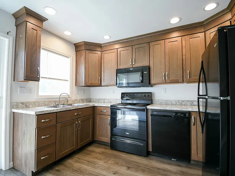 401 E Pittston Rd #A — Photo 8