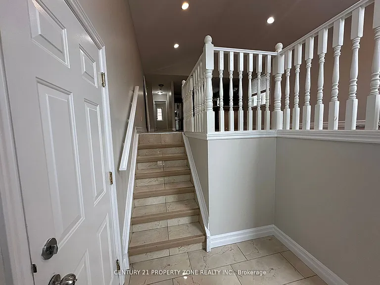 975 Albert Rd — Photo 6