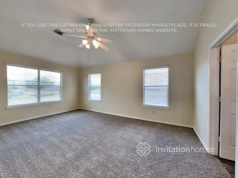 410 Sun River Ln — Photo 9