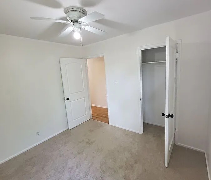 555 W Whittier Ave — Photo 31