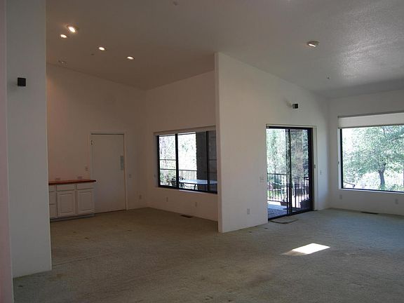 5th image of 2980 W Crestview Dr