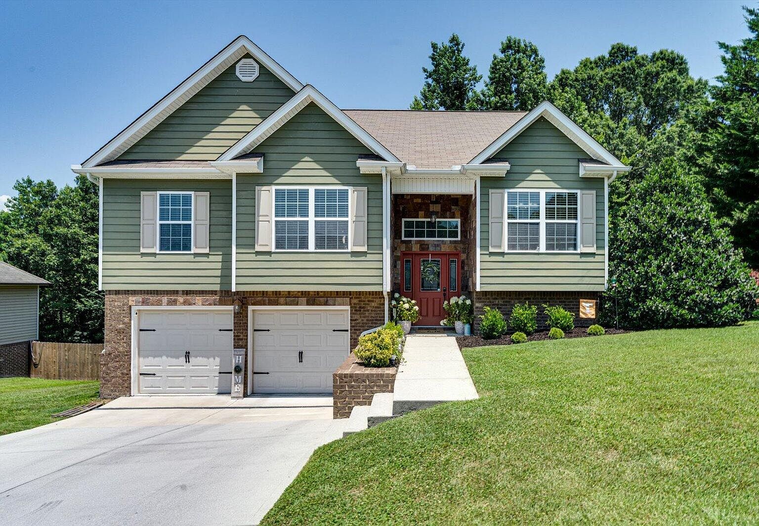 9129 Wood Dale Ln, Hixson, TN 37343 | Zillow