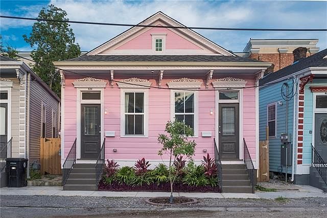 1st image of 620-22 S Lopez Street New
