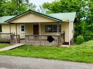 2800 Haynie Rd, Huntington, WV 25704