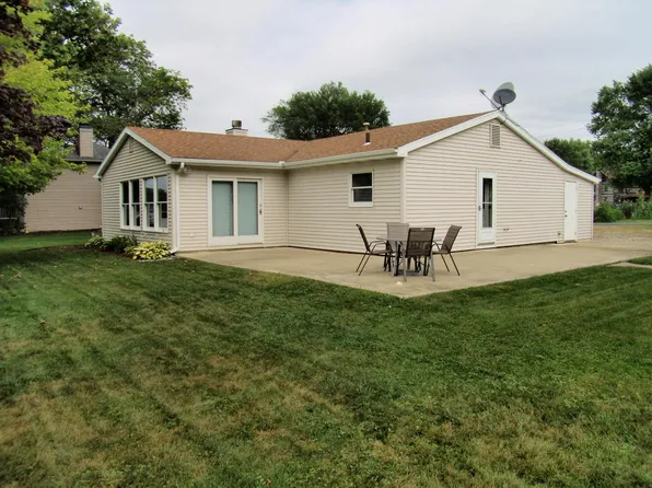 136 760th Ln, Hudson, IN 46747