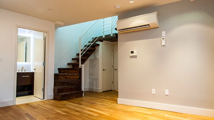 Rented by Nooklyn NYC LLC | media 36